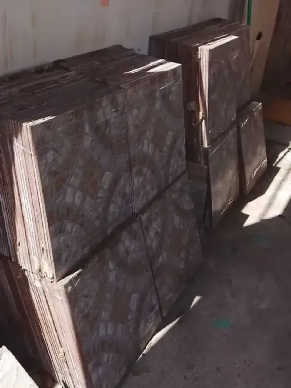 Piso de Ceramica Anti-Derrapante 45x45