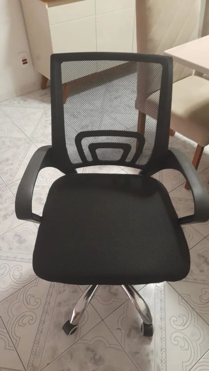 Office Chairs with Casters