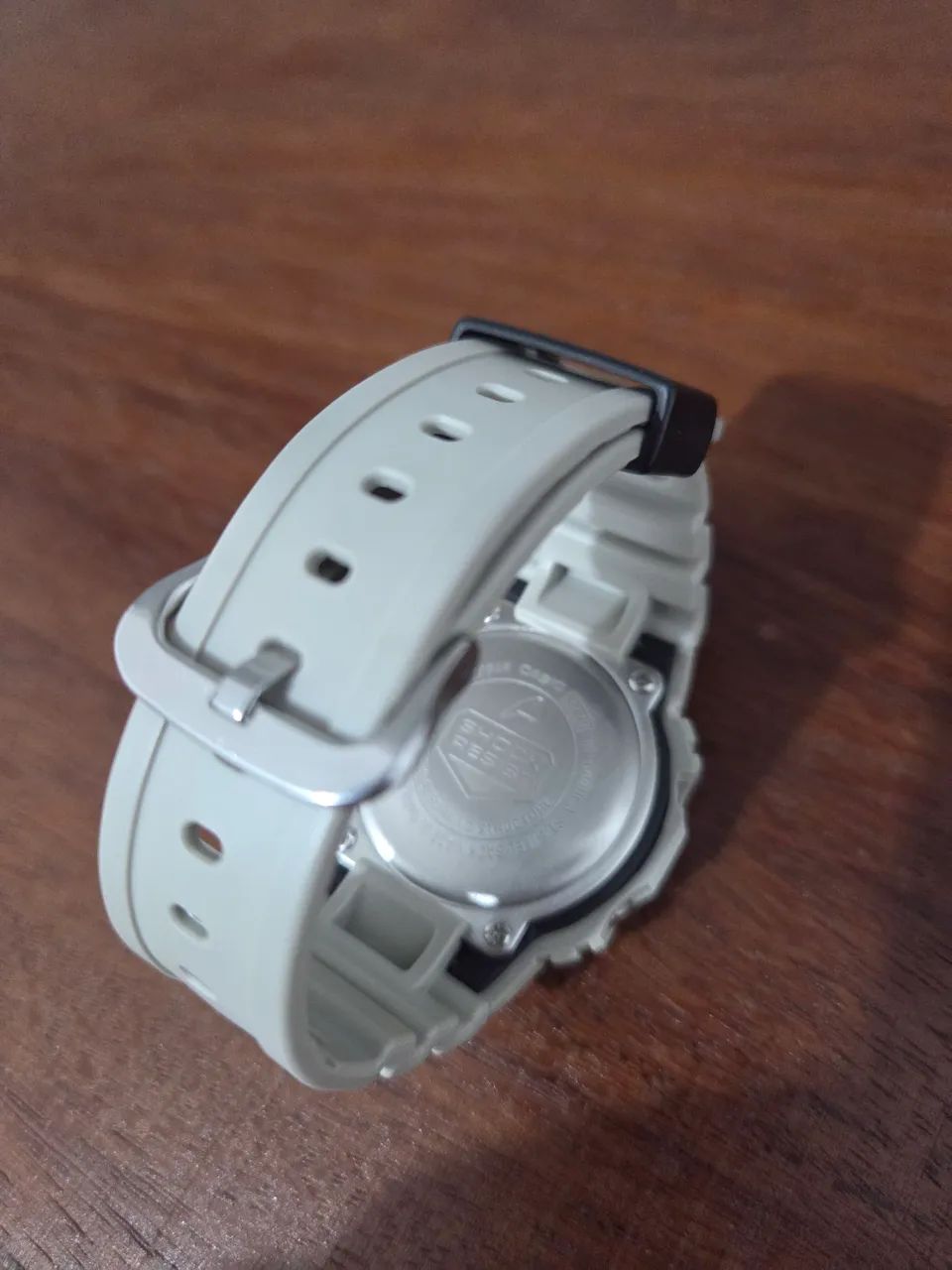 CASIO G-SHOCK DW-5600CA-8 - Foto 4
