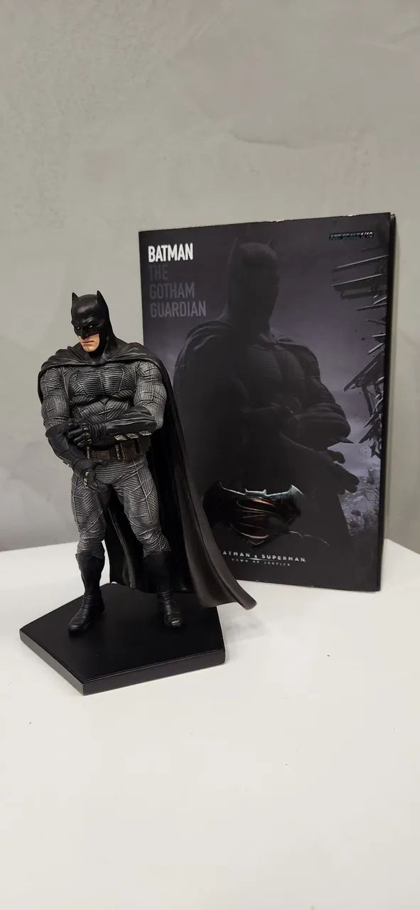 Batman Iron Studios