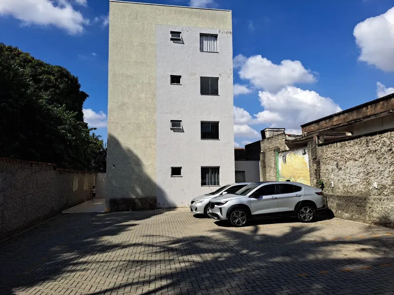 EXCELENTE AREA APARTAMENTO NO BAIRRO SERRANO - Foto 2