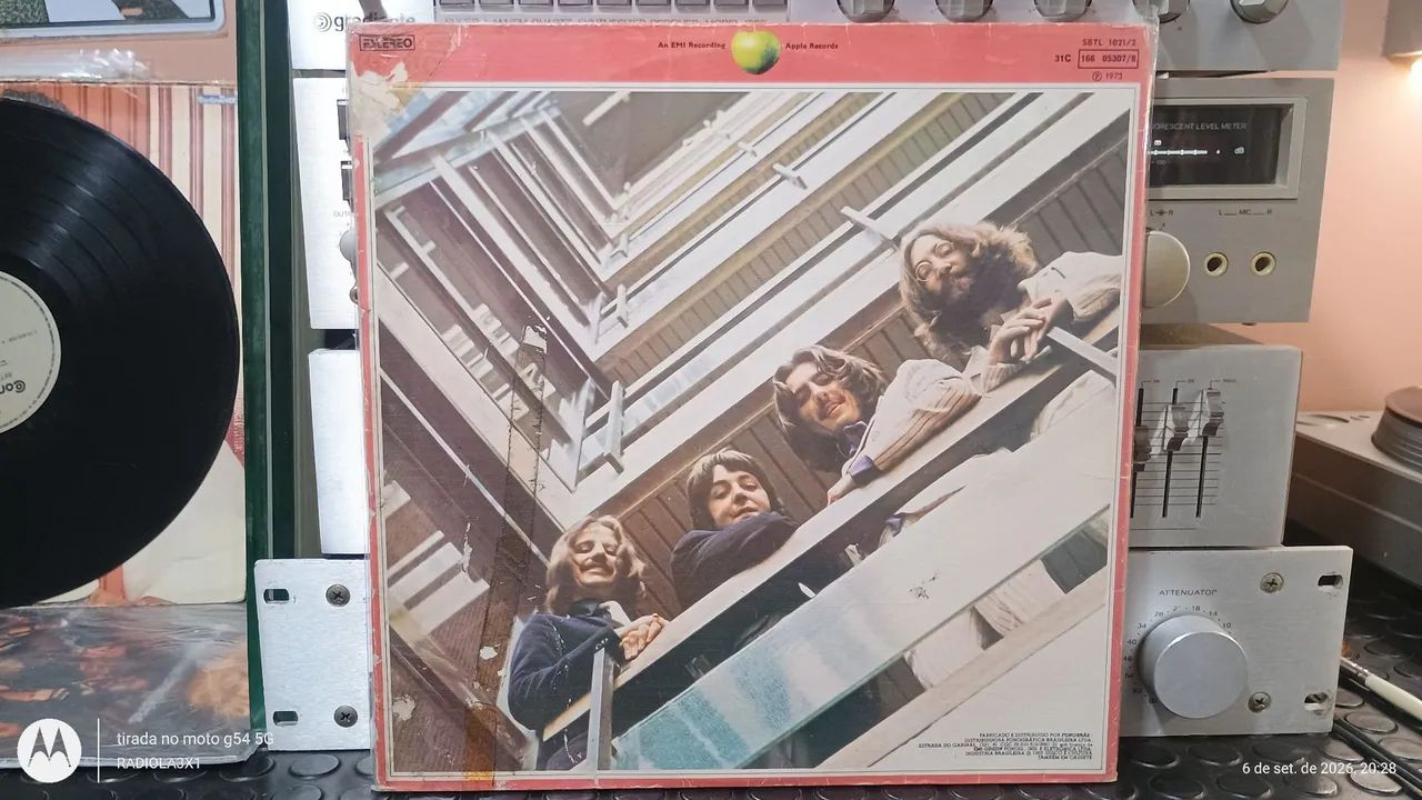 Disco de vinil Beatles vermelho  - Foto 2