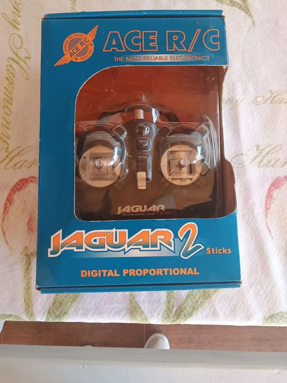 controle remoto para automodelismo Thunder Tiger ACE RC Jaguar 2.