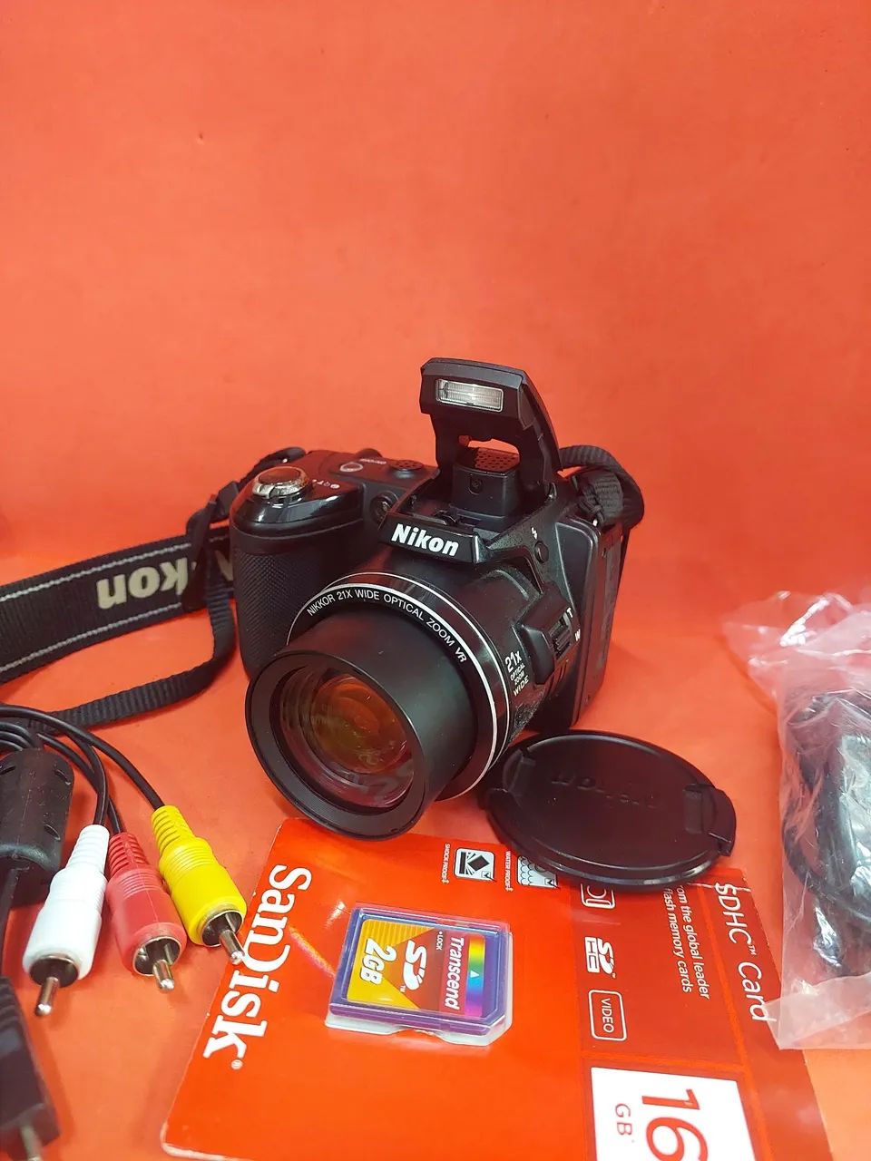 Câmera nikon Coolpix L120 na caixa  - Foto 2
