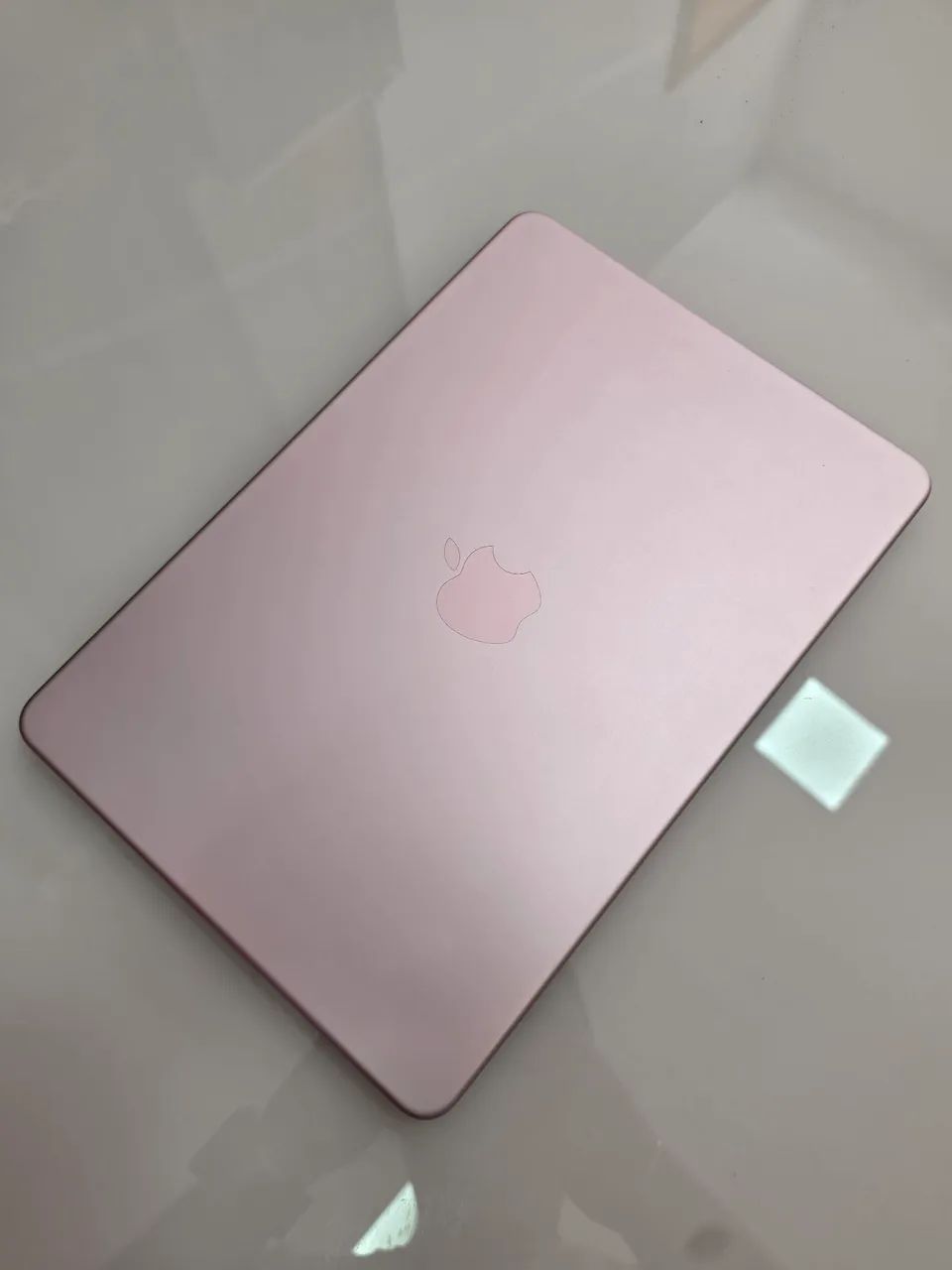 Macbook neo rose 256 / 8 Ram