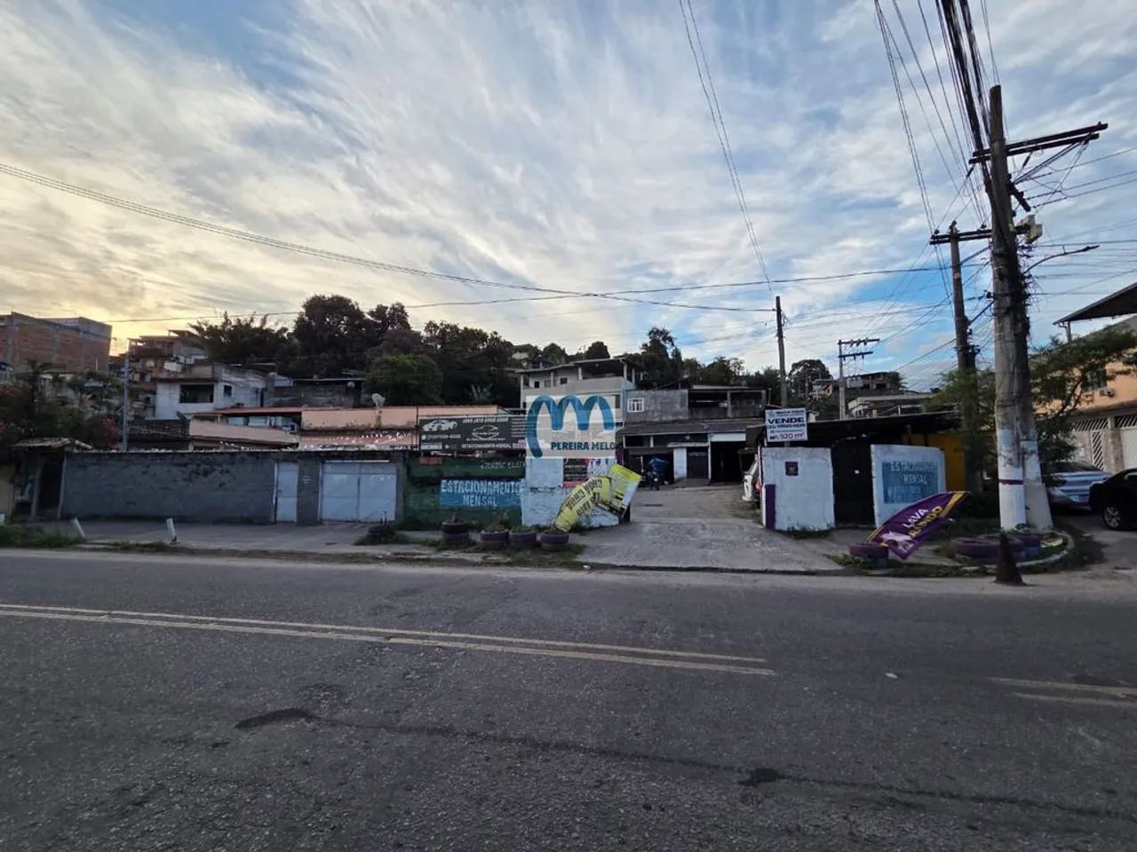 **TERRENO DE ESQUINA COM 920 m²  EXCELENTE OPORTUNIDADE!**