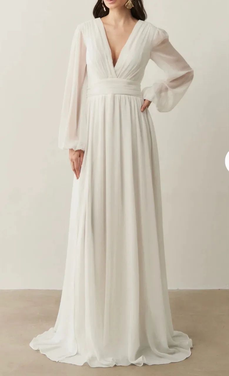Vestido off white longo decote em V