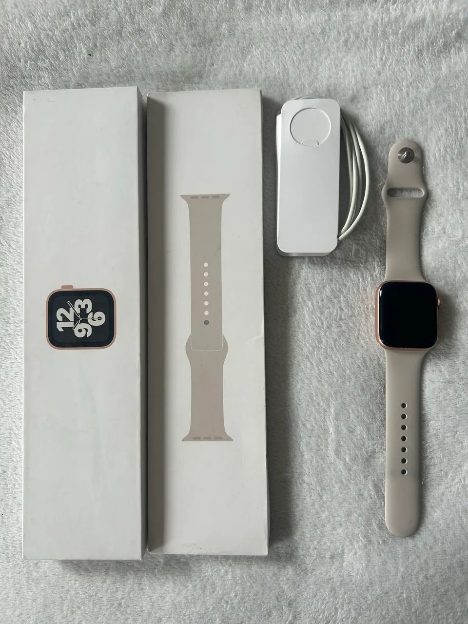Apple Watch SE 4mm Gold