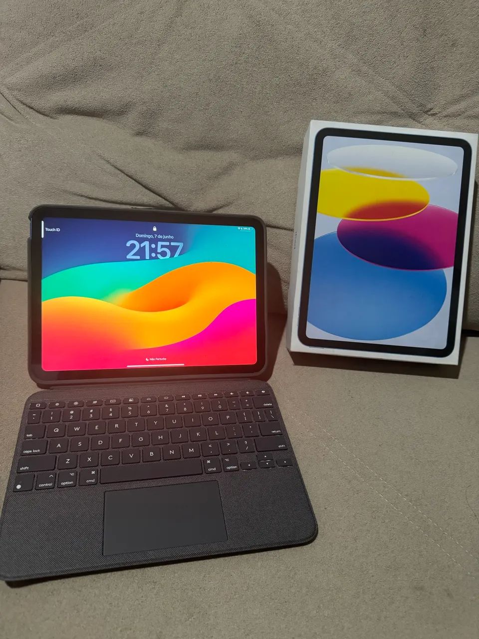 iPad 10 Geração com capa Logitech com teclado e mouse touch - Foto 3