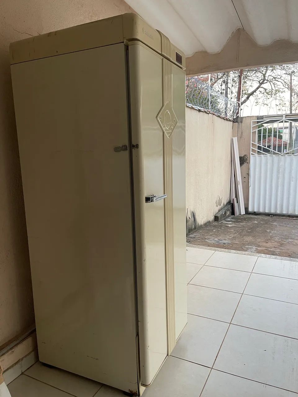 Freezer cervejeira Metalfrio 574L - Foto 2