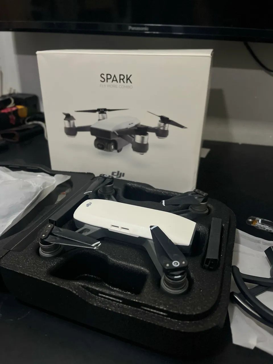 DJI Spark Fly More Combo - Completo | 2 Baterias + Controle - Foto 3
