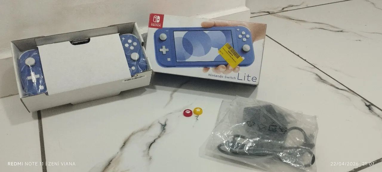 Nintendo switch lite desbloqueado(aceito ofertas)