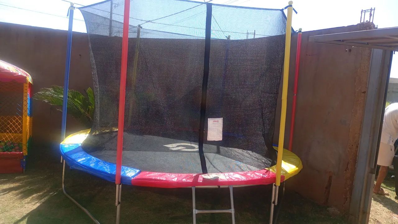 LOCAÇÃO DE CAMA ELÁSTICA E PISCINA DE BOLINHAS - Foto 4