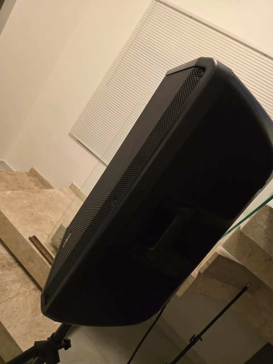 Yamaha DBR15 estado de nova + case, pouquíssimo uso? - Foto 2