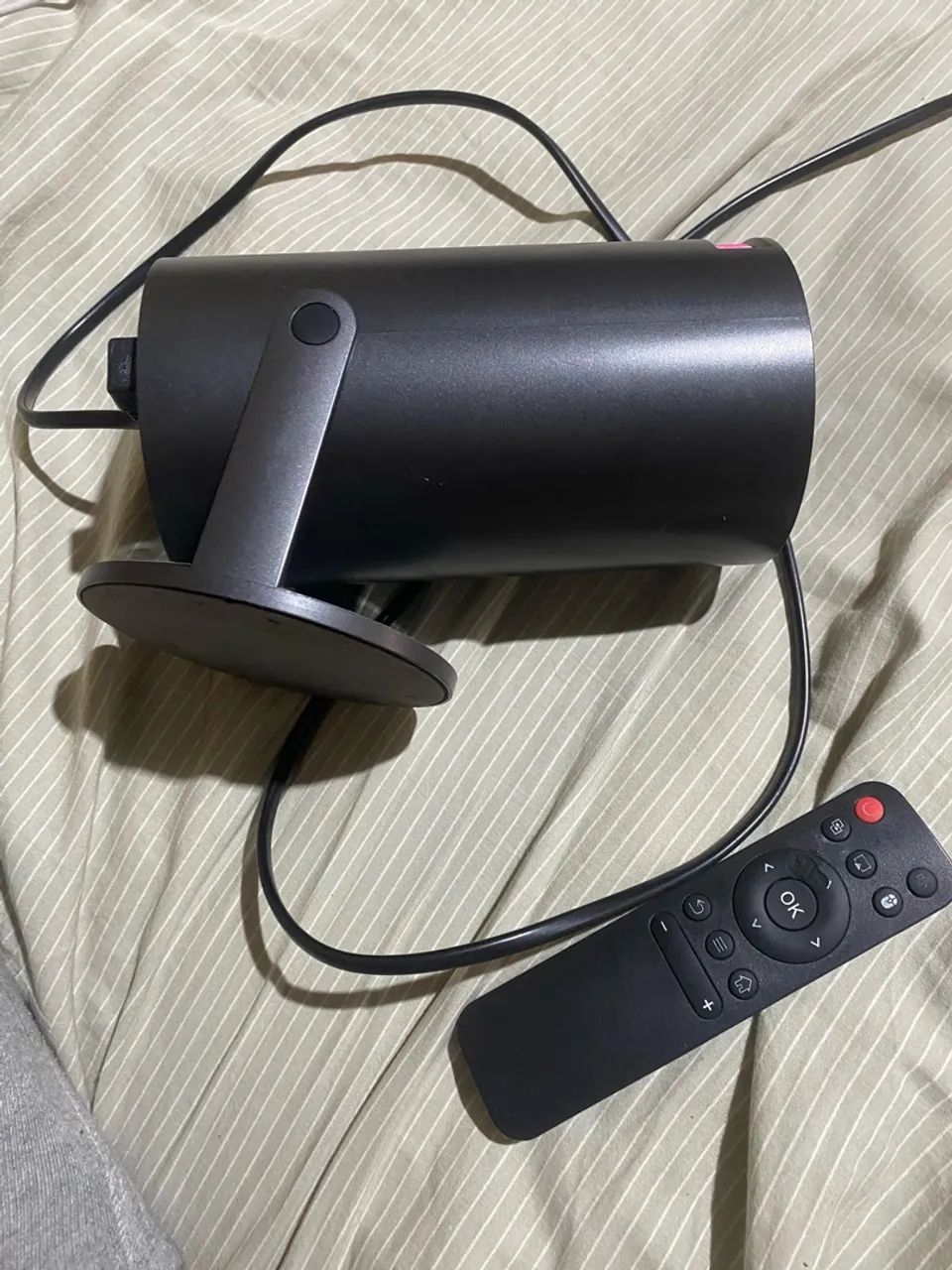 Projetor HY300