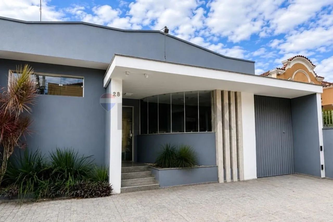 Casa Comercial de 250m² no Centro de Rio Claro