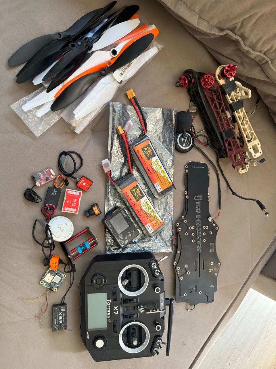 Rádio Taranis + Peças de Drone - Foto 3