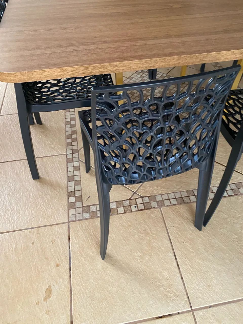 Mesa com 8 cadeiras Nova - Foto 2
