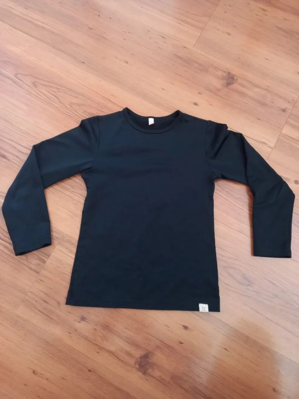 Blusa térmica preta forrada - veste 8