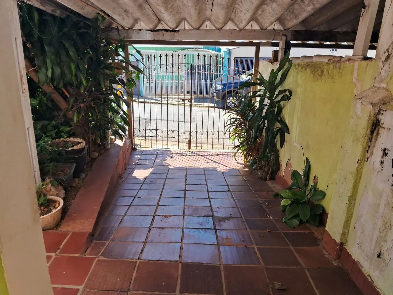 Casa frente e fundos (desocupada) - Foto 4