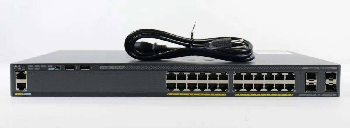Switch Cisco Catalyst 2960X 24 Portas Gigabit PoE+ 370W - Foto 2