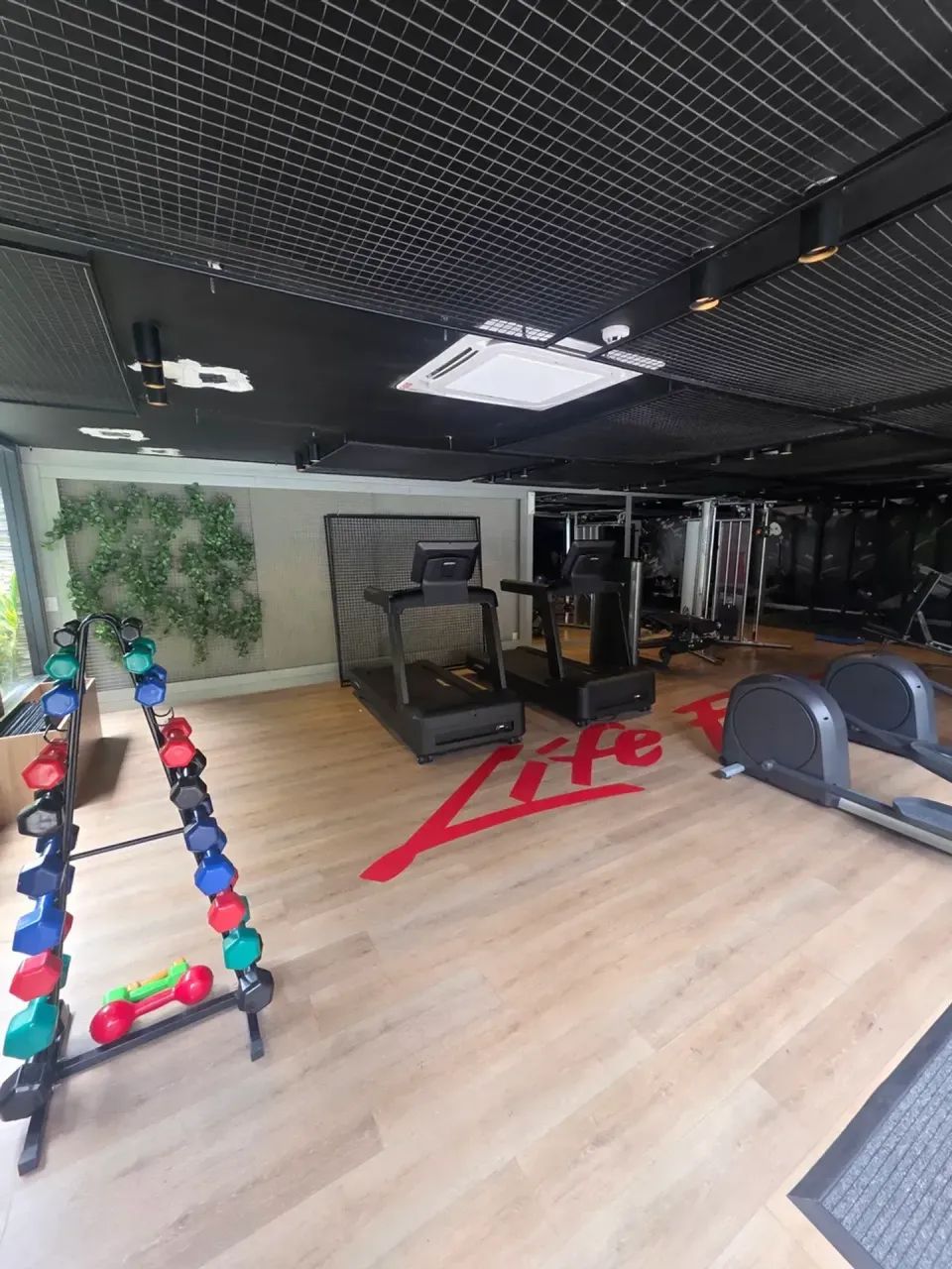 Praia Canto,2 vgs,Suite,Elev,Sol Manha,Split,Lazer Total,Prox.Centro Praia