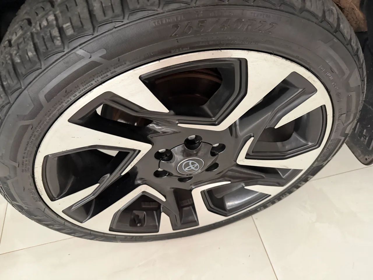 Rodas da SW4 muito nova, 79,99626.2900 - Foto 4