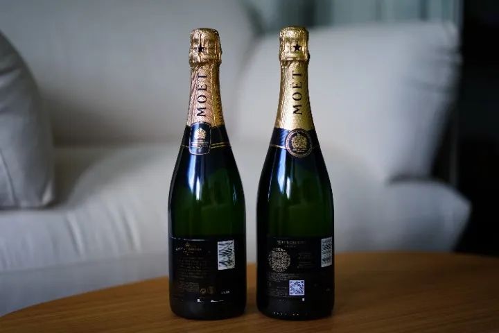 Kit com 2 Champagnes Moët & Chandon Impérial Brut - 750 ml - Foto 2