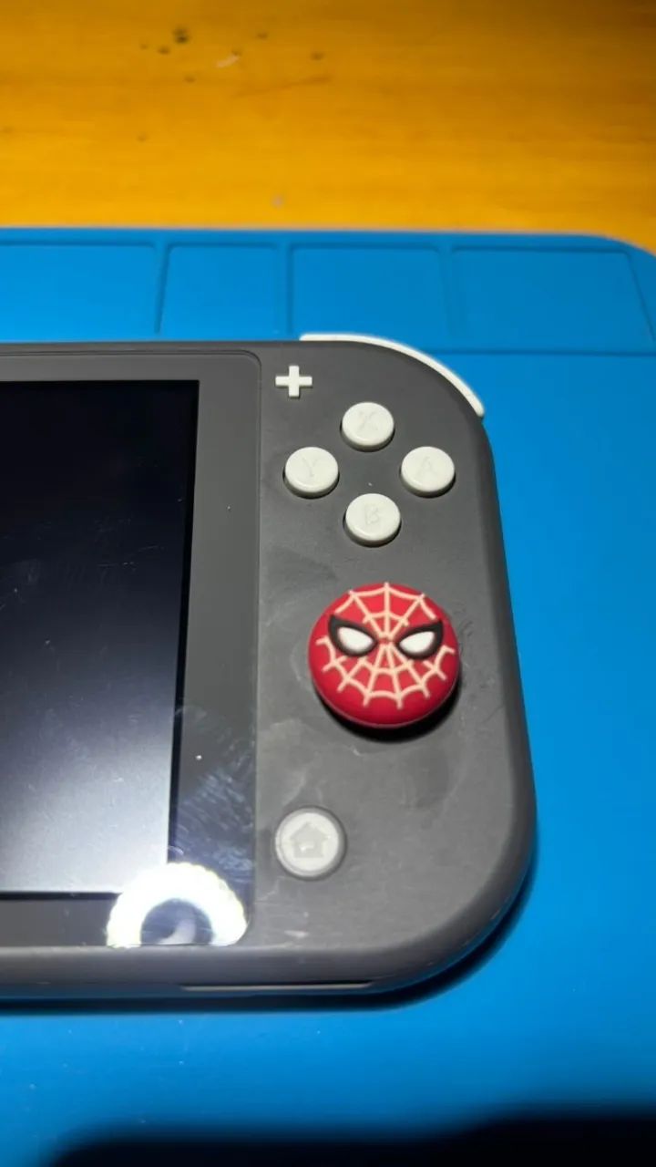 Nintendo Switch Lite Cinza Desbloqueado - Consoles de Vídeo Game