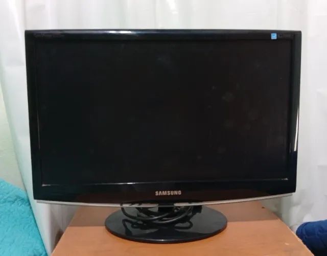 Monitor Samsung SyncMaster 22" - Conexão VGA - Foto 2