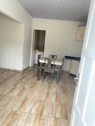 Aluga-se kitnet, 1 quarto 1 banheiro em Vila Zuleima Criciúma 