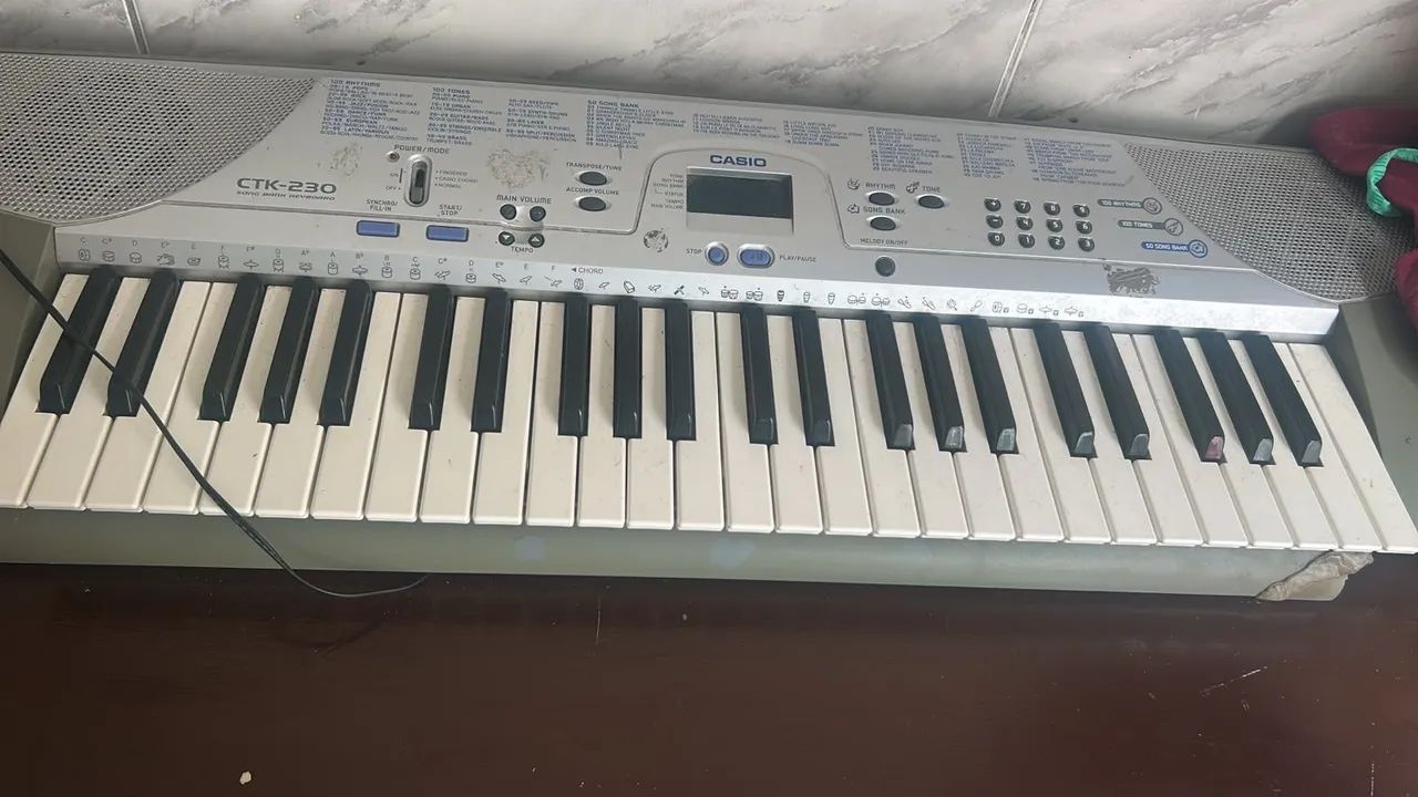 OPORTUNIDADE TECLADO CASIO  APRENDIZ