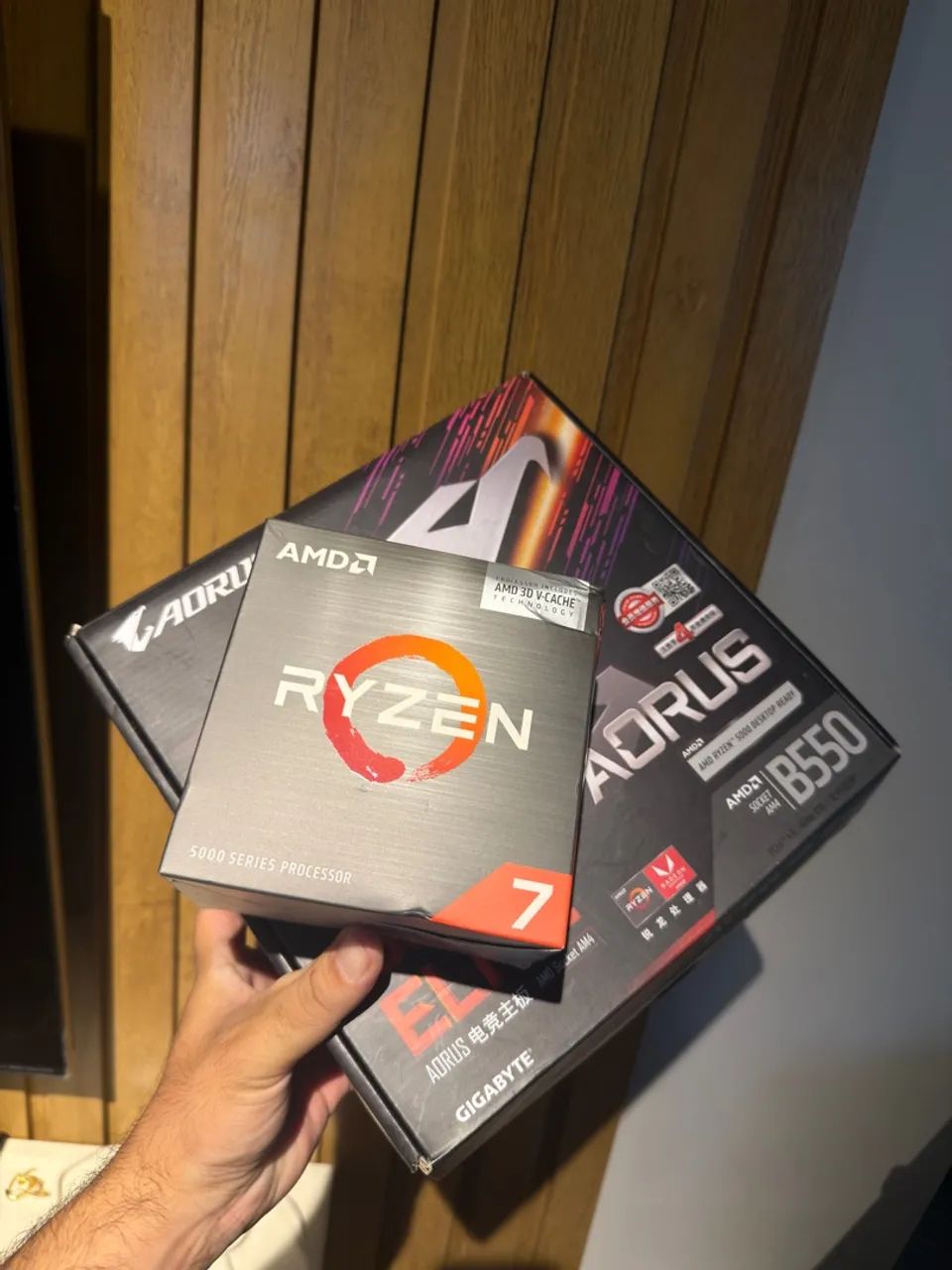 PLACA MÃE B550M + RYZEN 7 5700X3D + 32GB