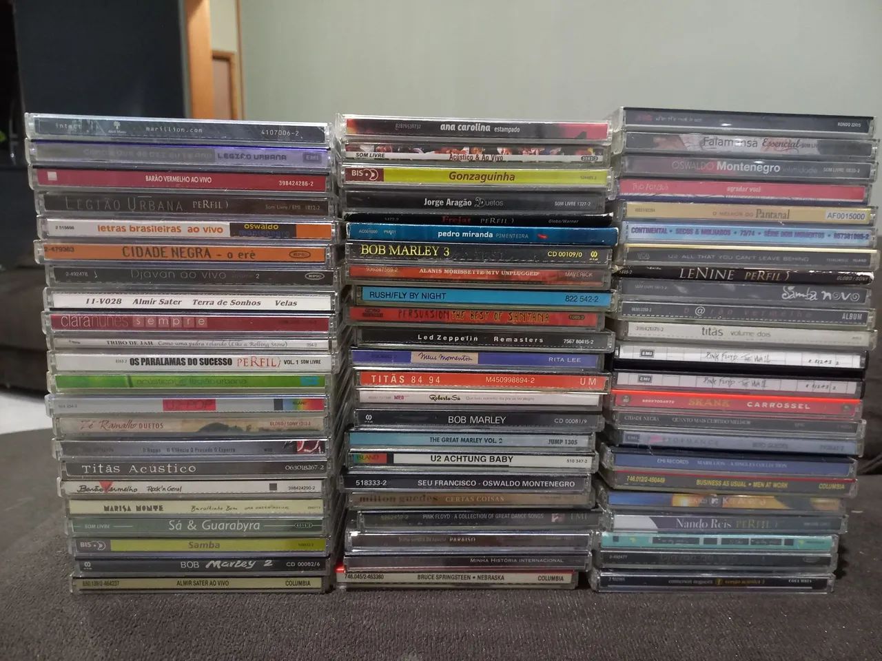 73 CDs originais!!!