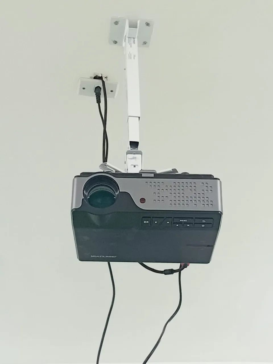 Kit projetor + tela de projeção