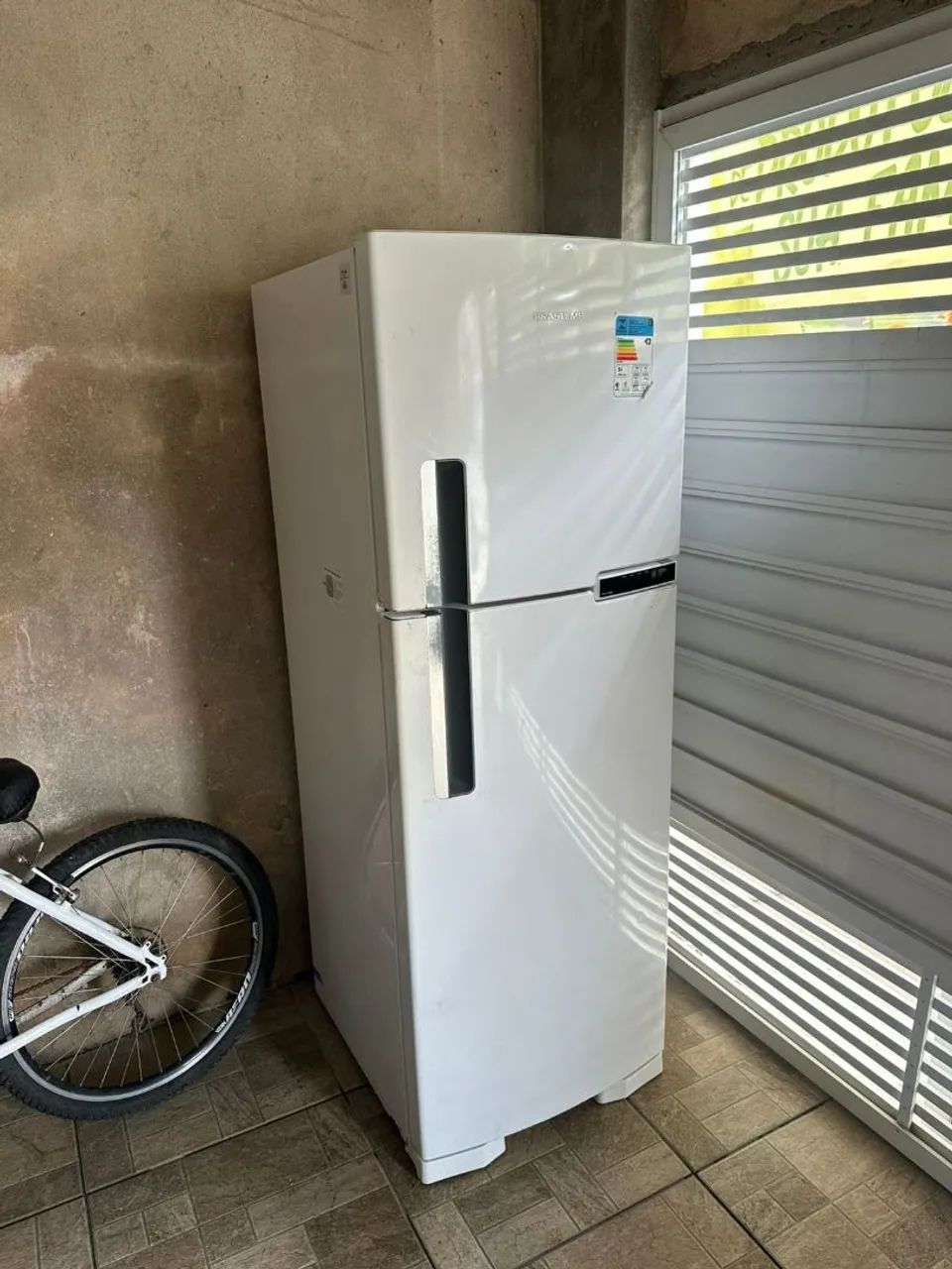 Vendo geladeira 