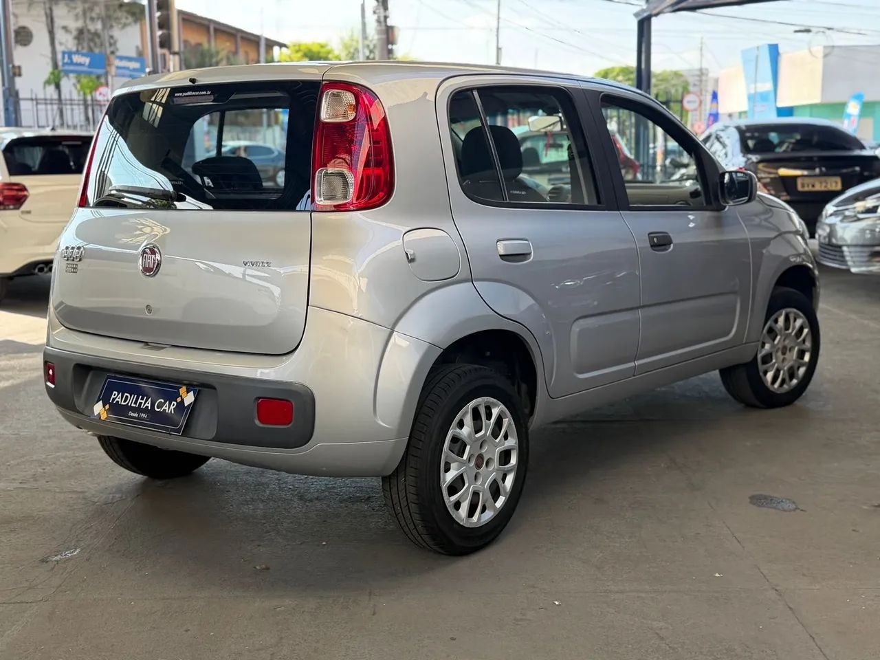 Fiat Uno VIVACE Celeb. 1.0 EVO F.Flex 8V 5p, foto 3 de 13
