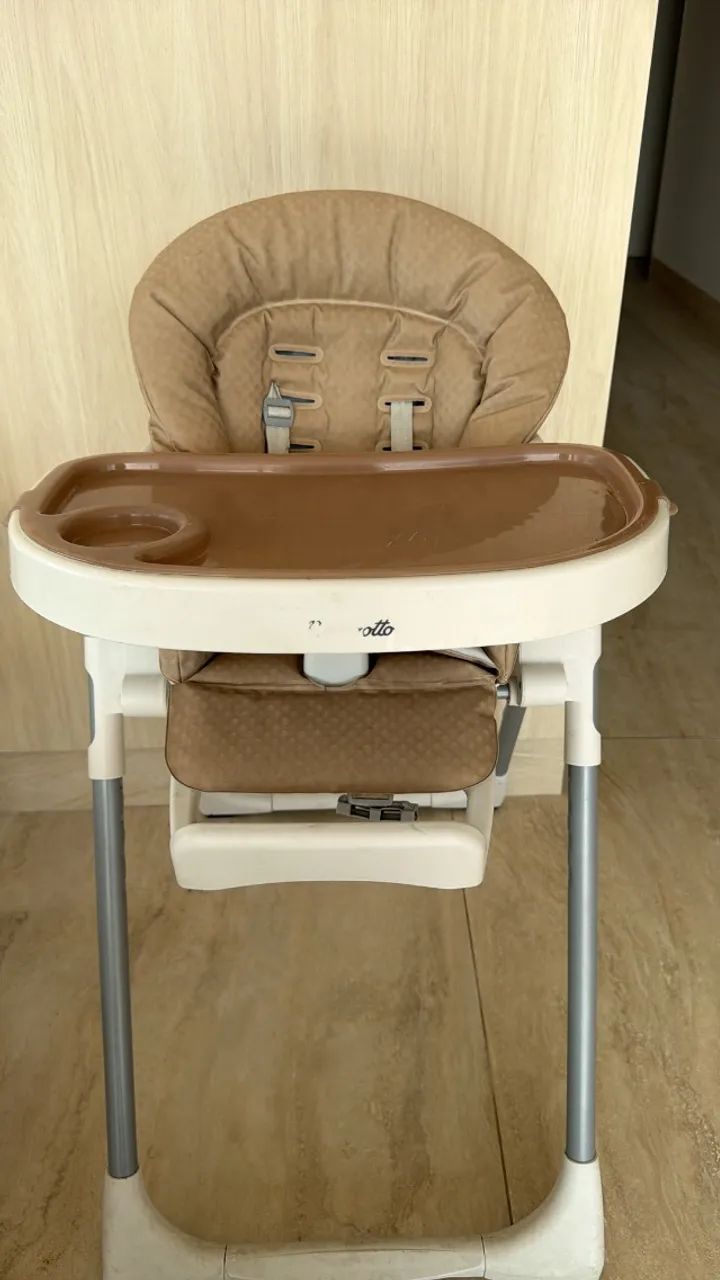 Cadeirão de bebê 