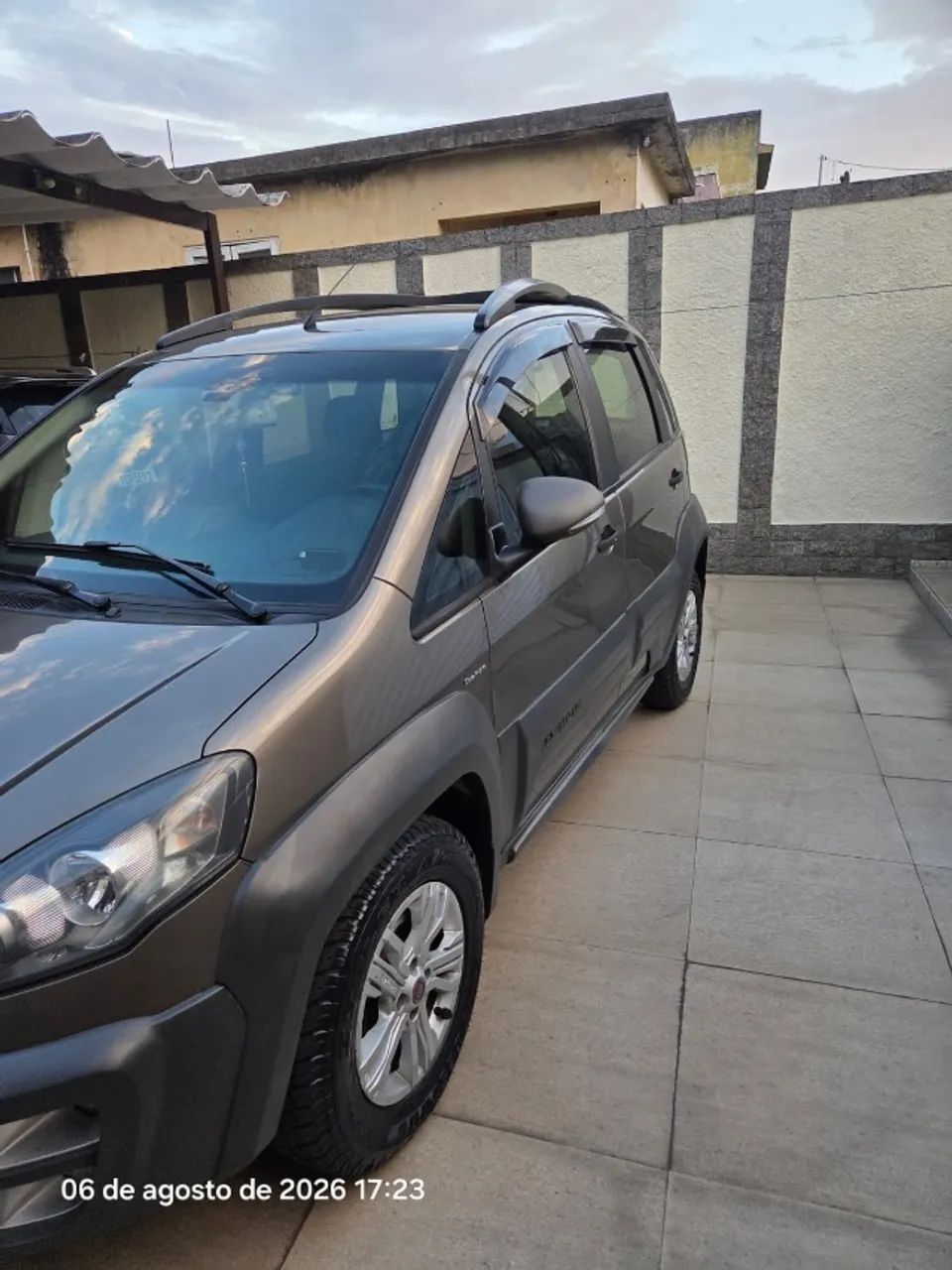 Fiat Idea Adv./ Adv.lock.dualogic 1.8 Flex 5P 2014 - Foto 2