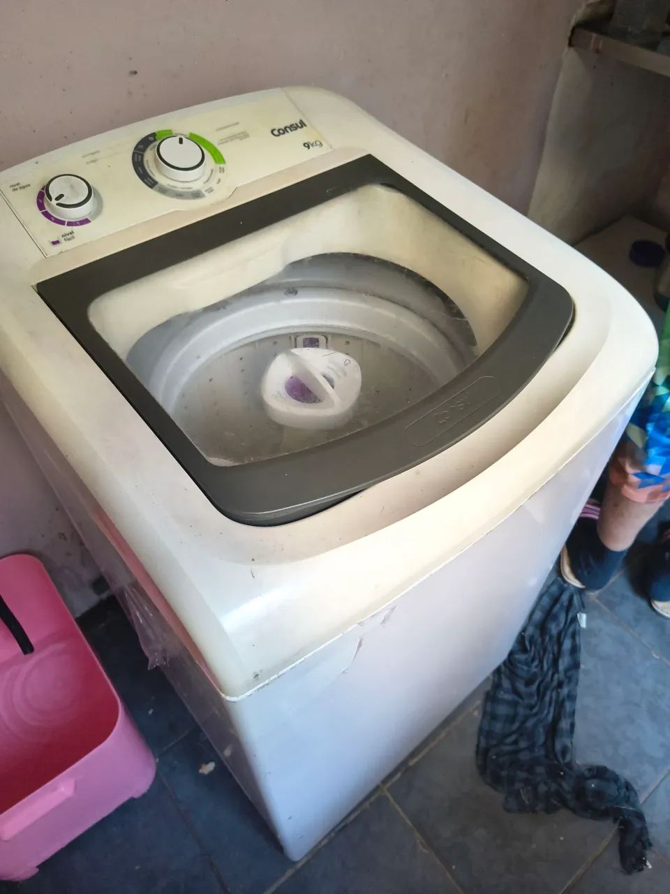 Máquina de lavar com defeito 