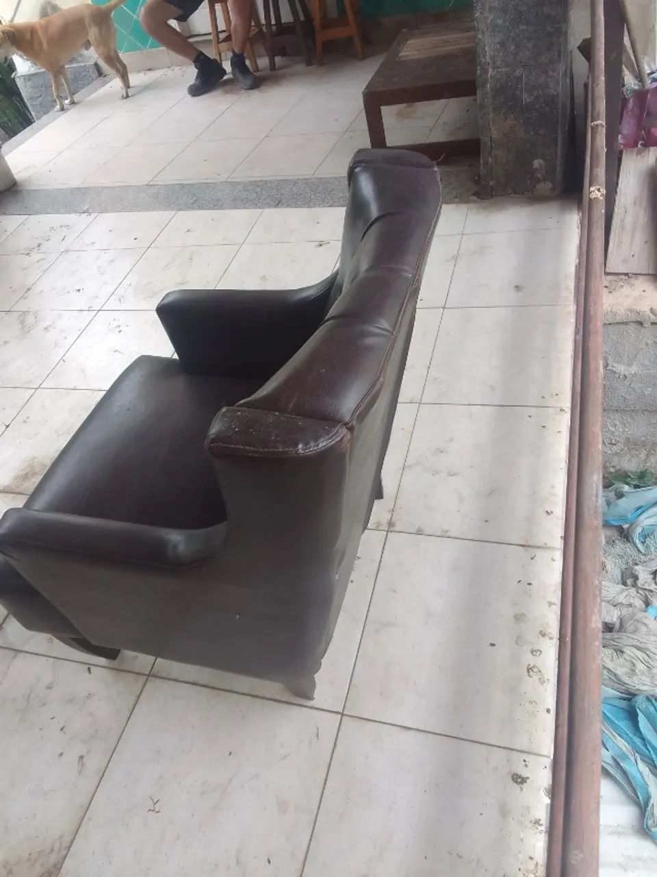 Poltrona de couro 65746292626818124