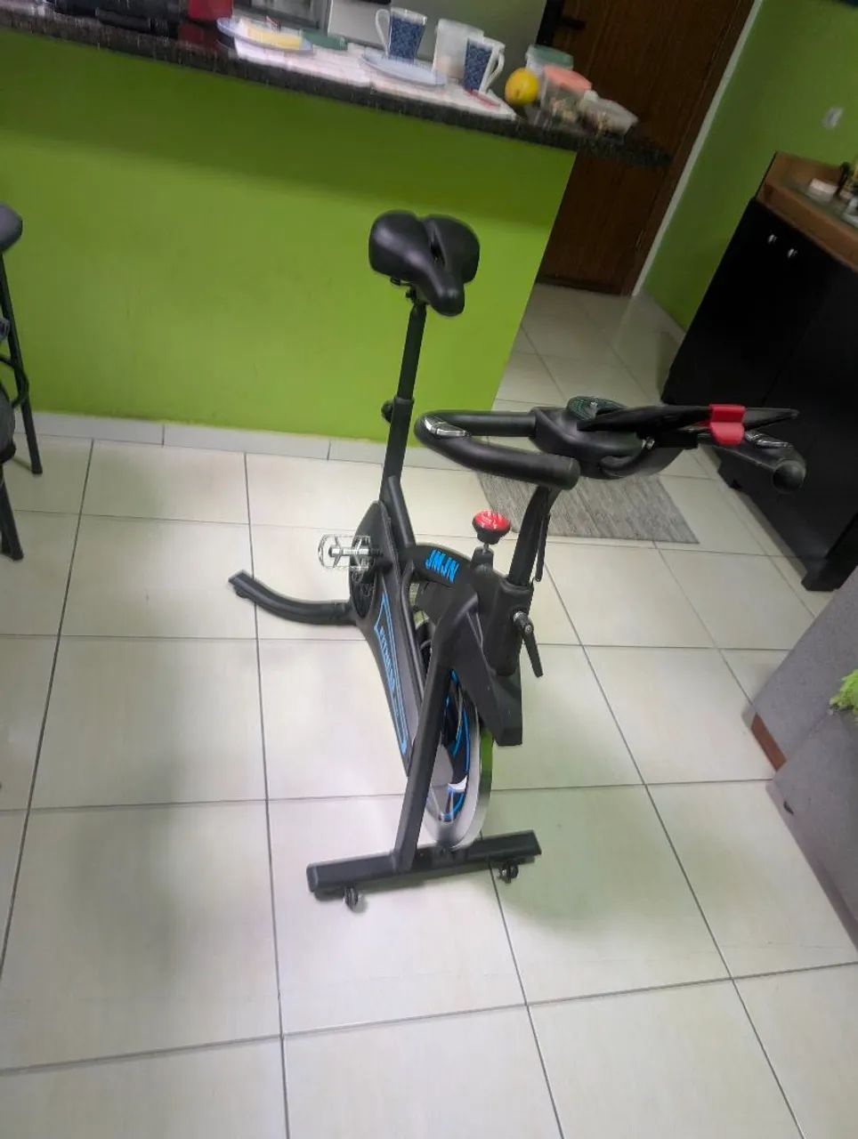 Bicicleta ergométrica, nova, sem uso, muito zerada - Foto 3