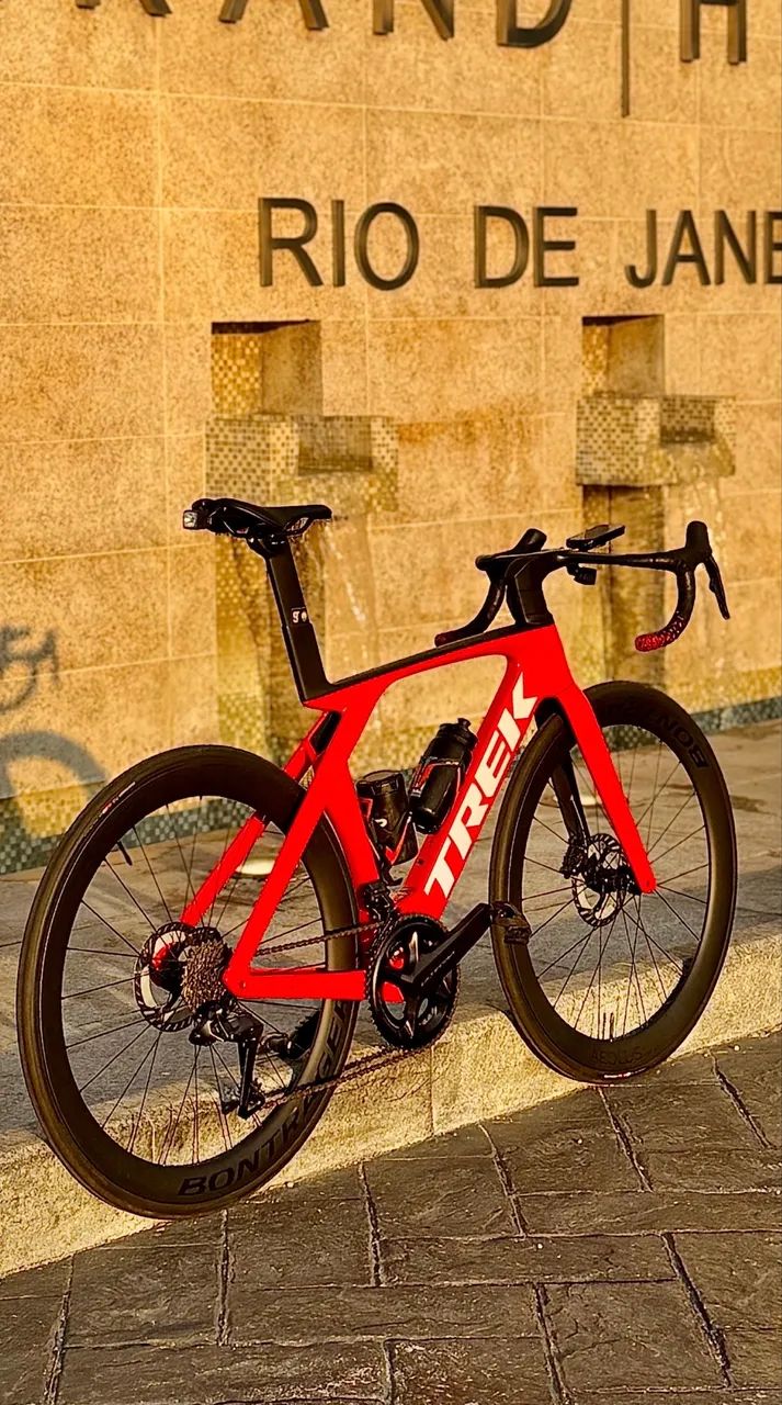 自転車本体 TREK Madone SLR 7 PROJECT ONE ULTEGRA 56 PROMOÇÃO - Trek Madone SLR 7 Project One Di2 - De 69.900 por