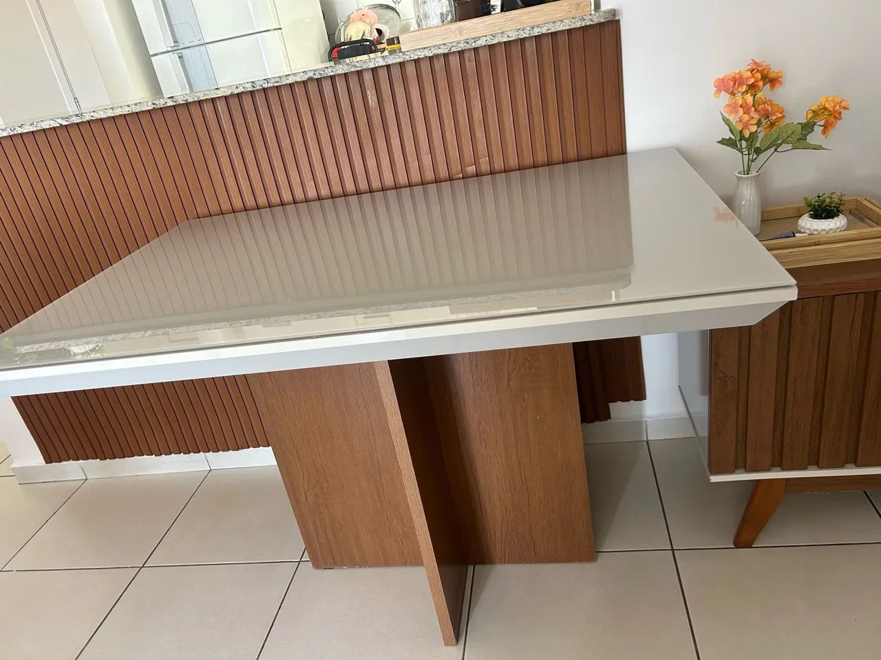 Vende-se mesa de jantar 