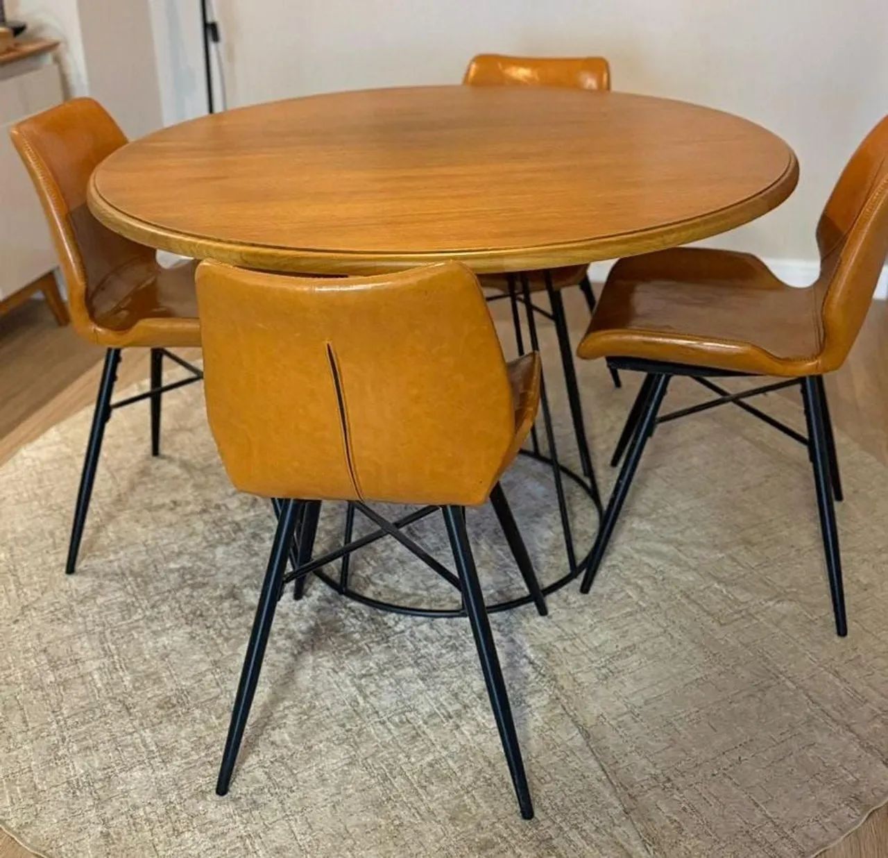 Mesa de jantar + 4 cadeiras 65570225734402120