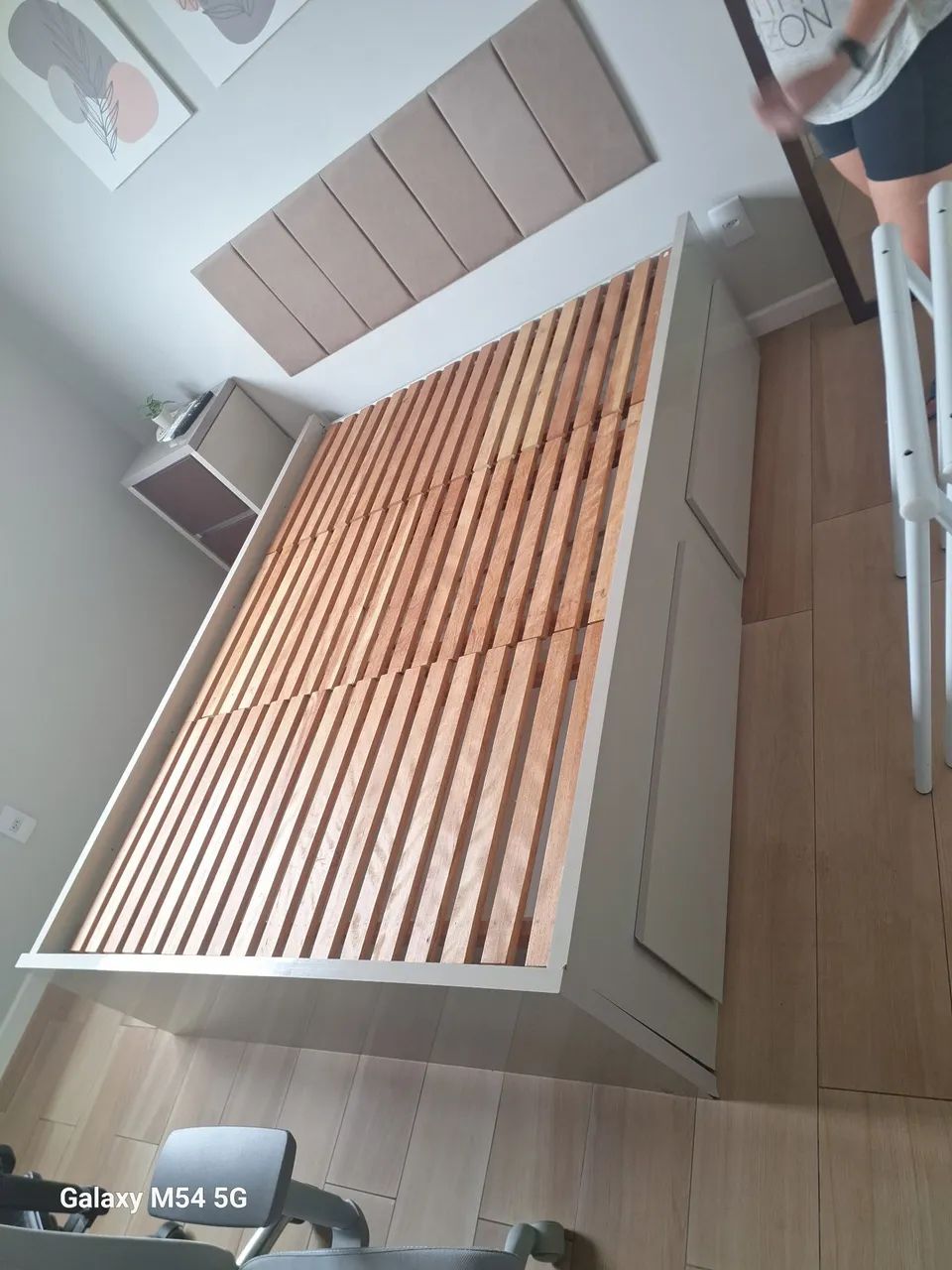 Belíssima cama de casal