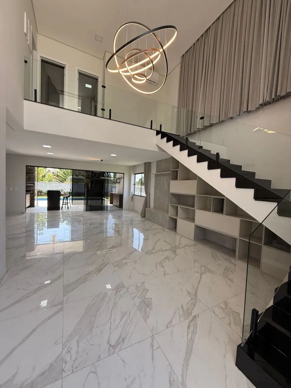 Aluguel Casa Duplex Alphaville Ceará  4 Suítes, Piscina e Energia Solar - Foto 5