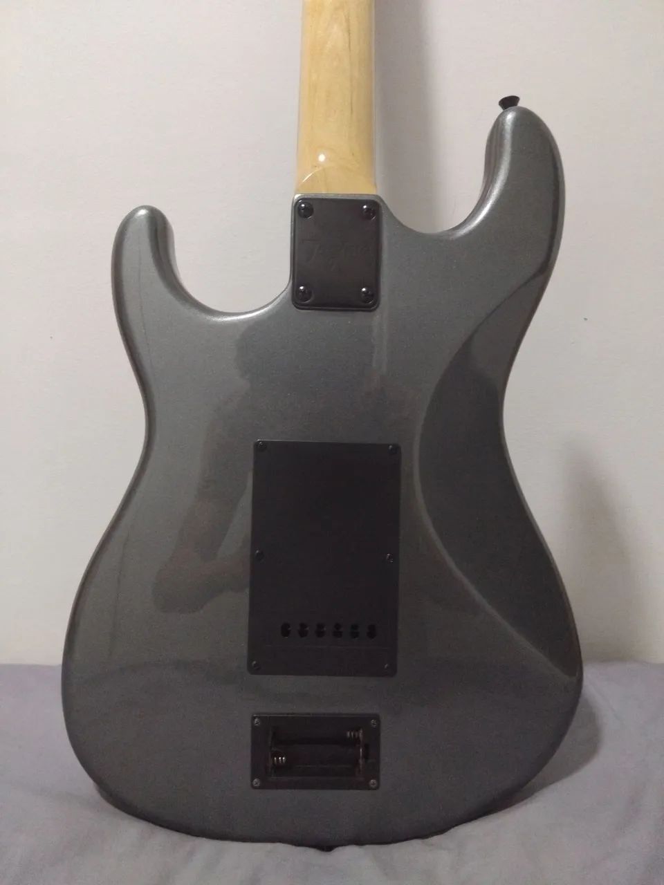 GUITARRA TAGIMA SIXMART (USADA) COM EFEITOS EMBUTIDOS - Foto 4