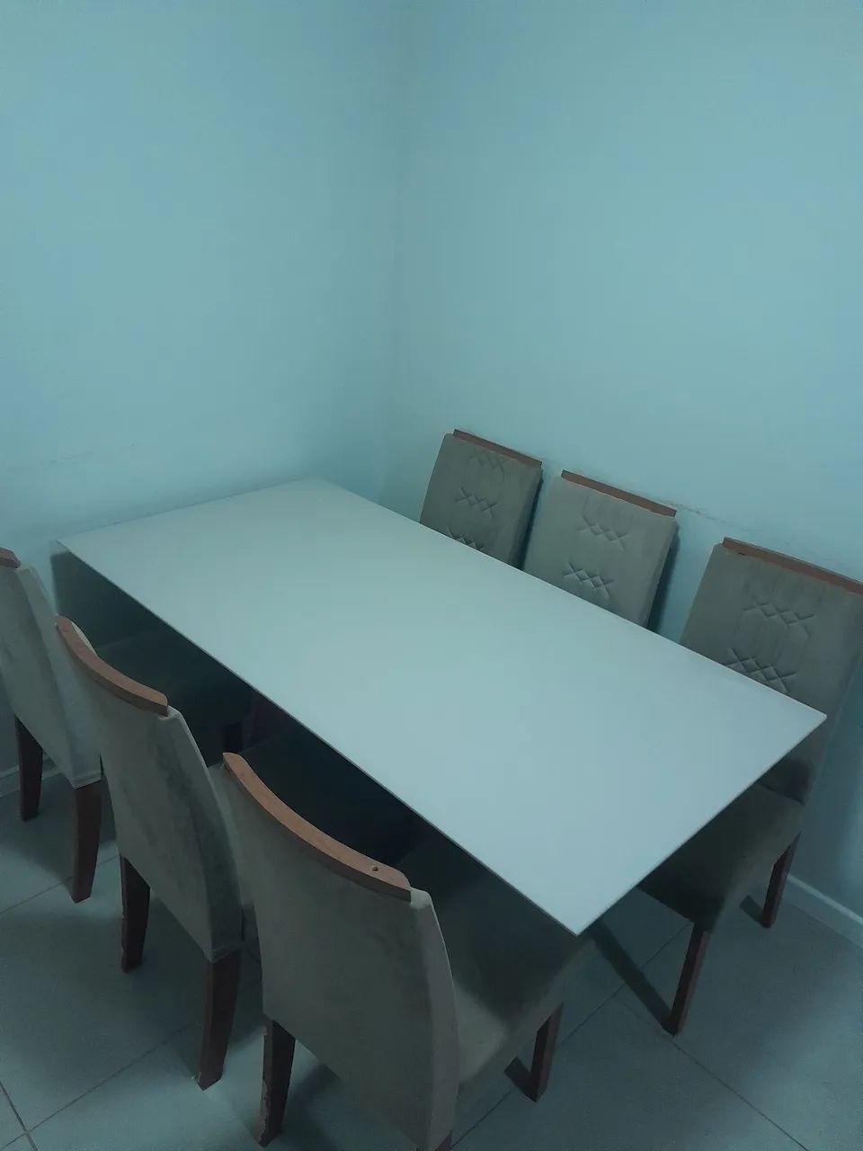 Pra Vender rápido MESA 6 CADEIRAS 