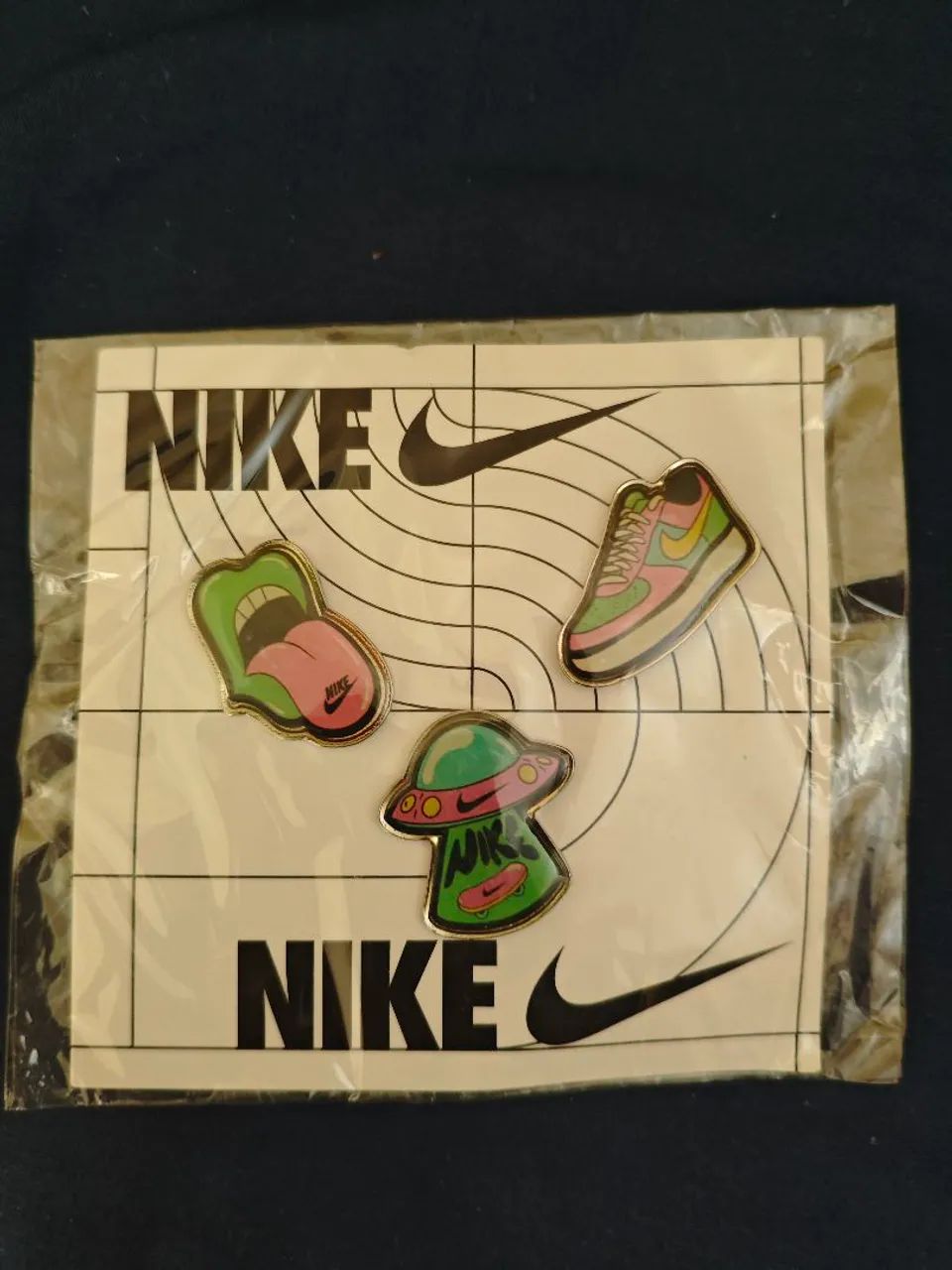 Pins Nike